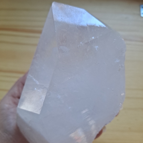 Extra Large High Quality Quartz Crystal Point - Picture 3 of 9